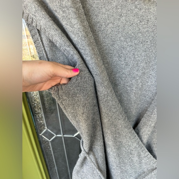 Loft Size Medium Grey Wool Cashmere Blend Business Casual Wrap Sleeveless Top - Picture 3 of 5